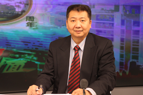 张捷(律师、金融地产投资人、专栏作家)