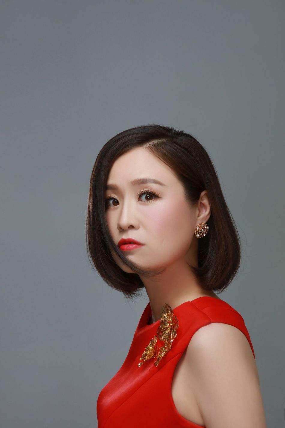 刘爽(齐鲁电视台女主持)