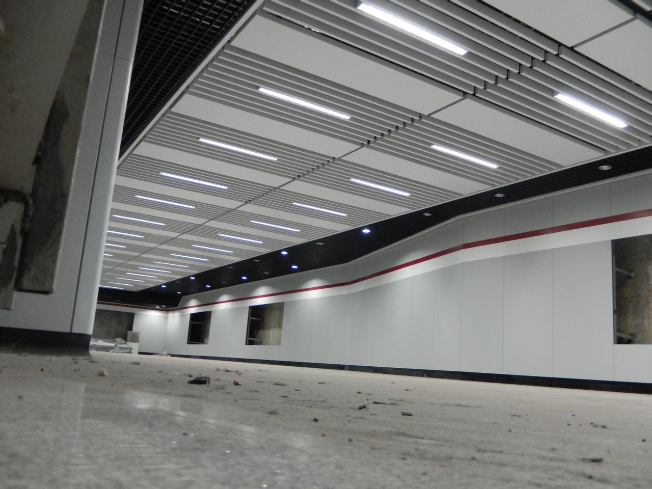 曹杨路站14号线预留站台现状 曹杨路站14号线预留站台现状