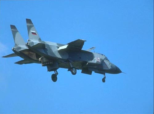 苏联雅克-38战斗机 苏联雅克-38战斗机