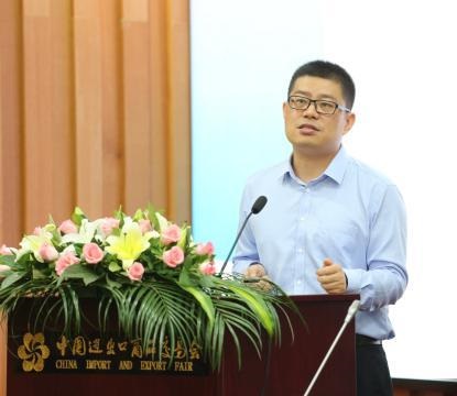 许德友 许德友