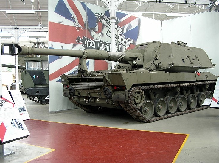 SP-70自行榴弹炮 SP-70自行榴弹炮