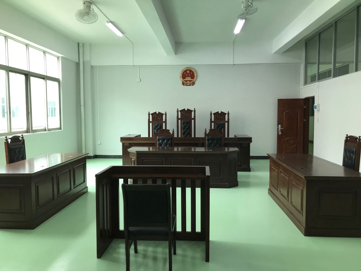 广东羊城技工学校模拟法庭 广东羊城技工学校模拟法庭