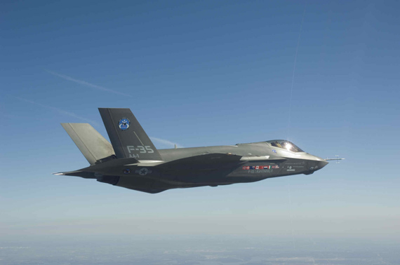 进行首飞的F-35A战斗机 进行首飞的F-35A战斗机