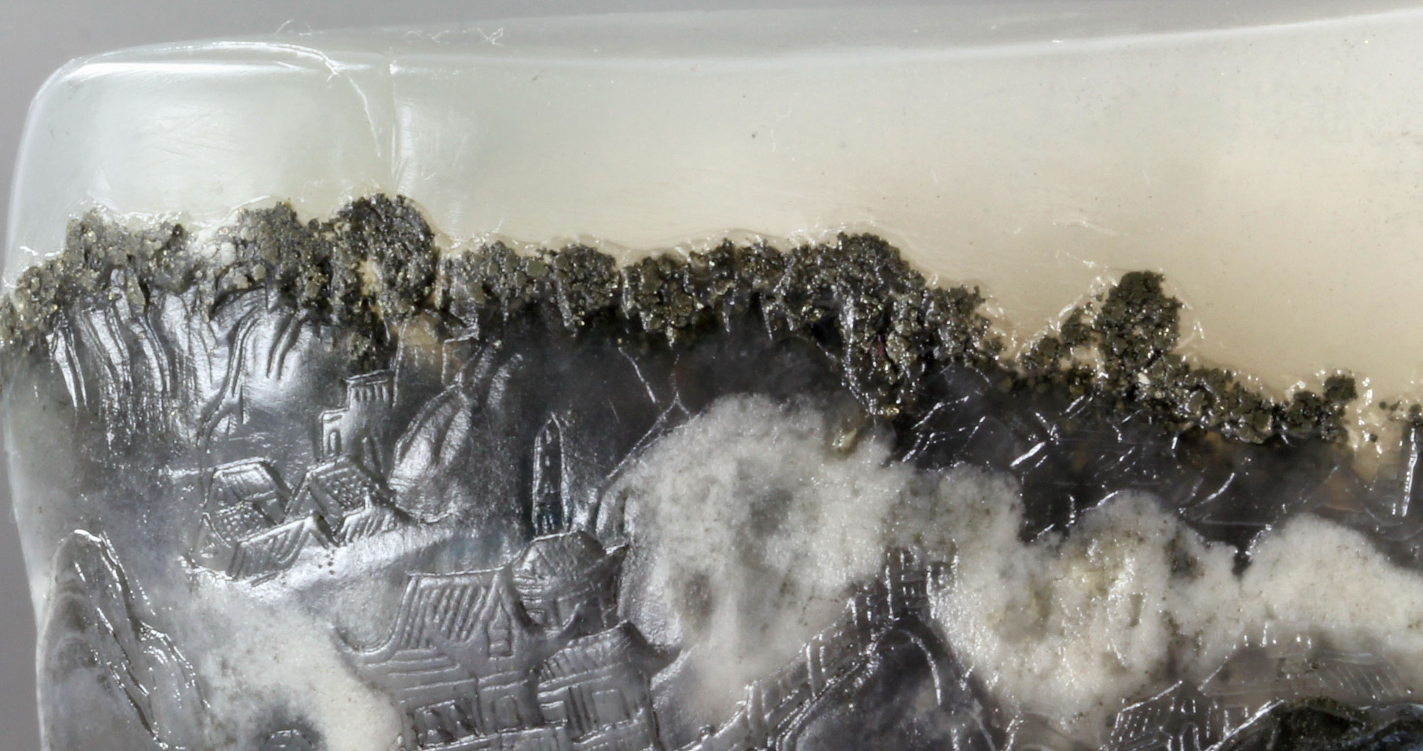 《春江花月夜》局部放大-一轮明月随潮涌生 《春江花月夜》局部放大-一轮明月随潮涌生
