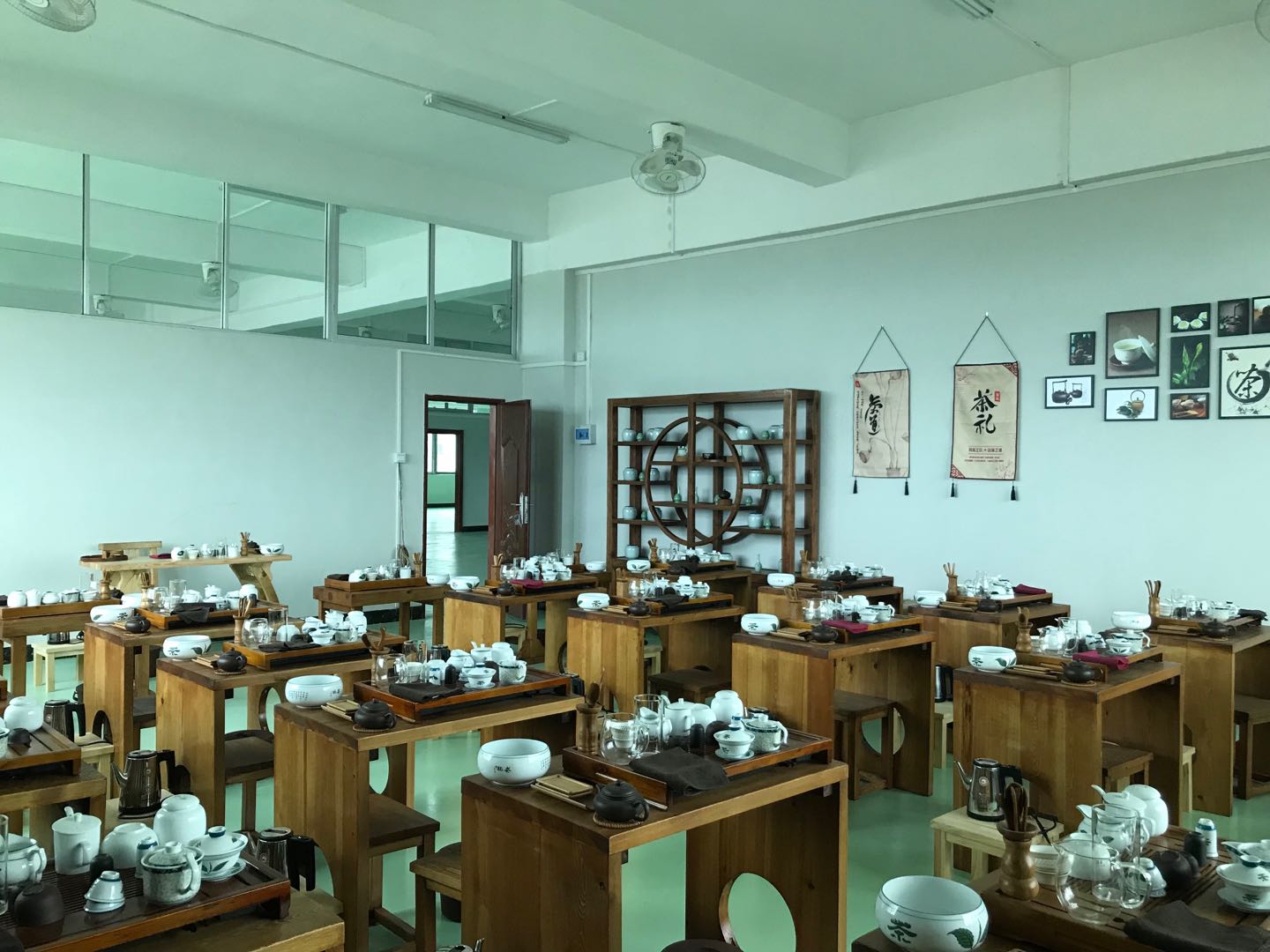 广东羊城技工学校茶艺室 广东羊城技工学校茶艺室