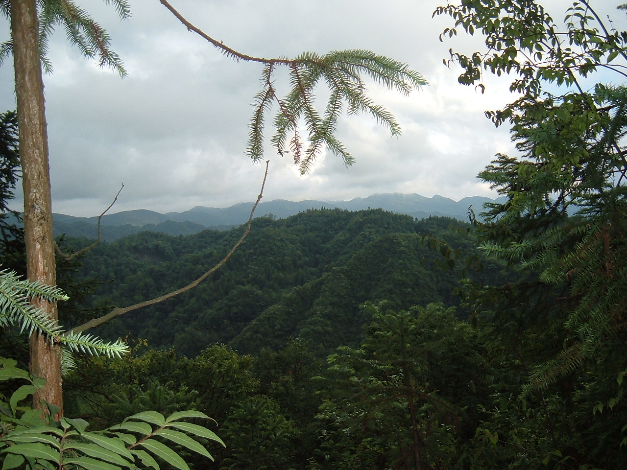 山峦叠翠 山峦叠翠