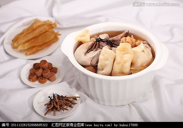 虫草花胶炖乳鸽
