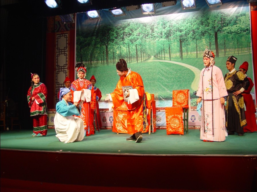 定陶县两夹弦剧团《皆大欢喜》剧照 定陶县两夹弦剧团《皆大欢喜》剧照