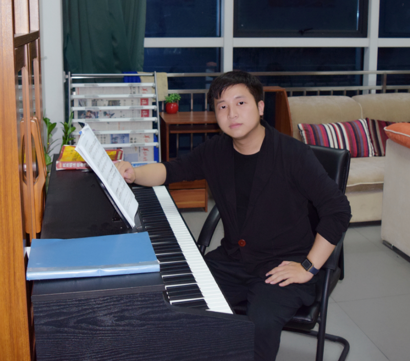 王飞宇(北京理工大学珠海学院青年教师)