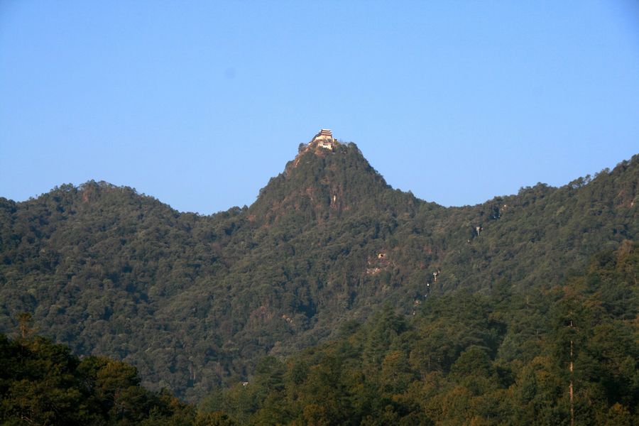云峰山(云南省腾冲县云峰山)