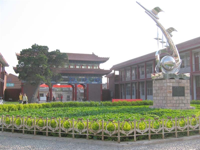 新乡幼儿师範学校