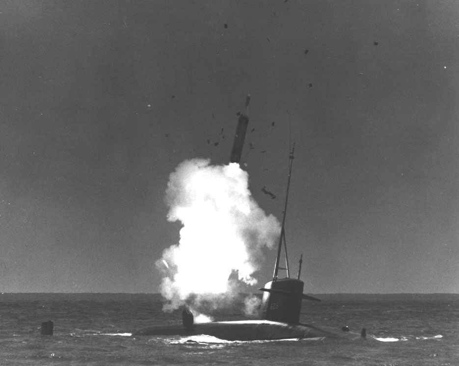 拉法耶特级SSBN625水面发射“北极星”A2飞弹 拉法耶特级SSBN625水面发射“北极星”A2飞弹
