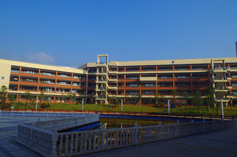 海亮外国语学校教学楼 海亮外国语学校教学楼