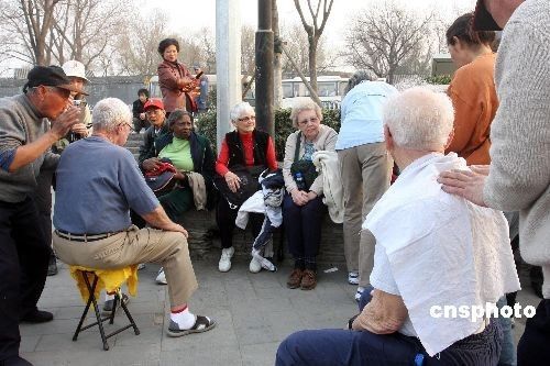 街头中式按摩 街头中式按摩