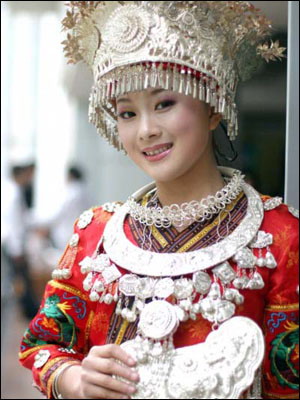 中国少数民族服装 中国少数民族服装
