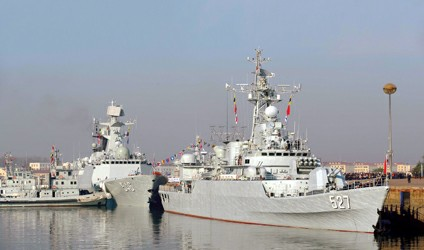 546号盐城舰和527号洛阳舰整装待发 546号盐城舰和527号洛阳舰整装待发