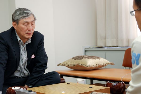 韩国着名围棋国手:曹薰铉 韩国着名围棋国手:曹薰铉