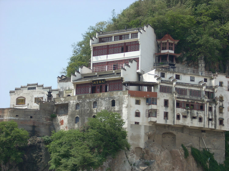 启秀寺 启秀寺