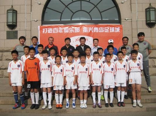 李明代表中能赴韩国比赛 李明代表中能赴韩国比赛