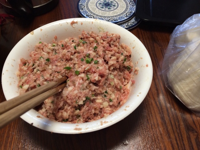 香菇猪肉马蹄饺子