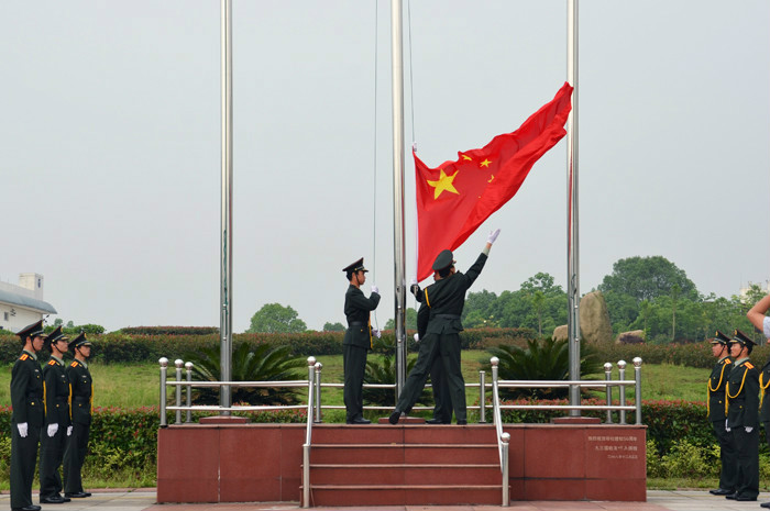 江山中专国旗仪仗队