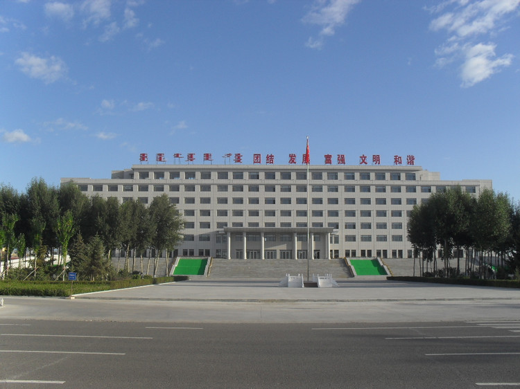 乌拉盖党政大楼 乌拉盖党政大楼