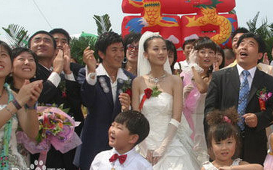 凭什幺爱你(2006年黄圣依、杨子主演的电视剧) 凭什幺爱你(2006年黄圣依、杨子主演的电视剧)
