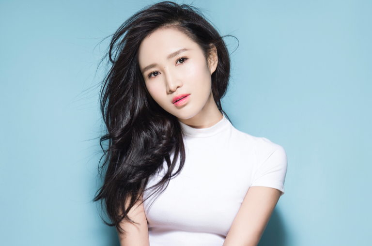杨亭(中国内地女演员)