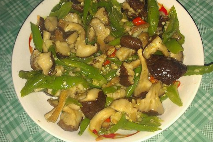 清炒香菇盖菜