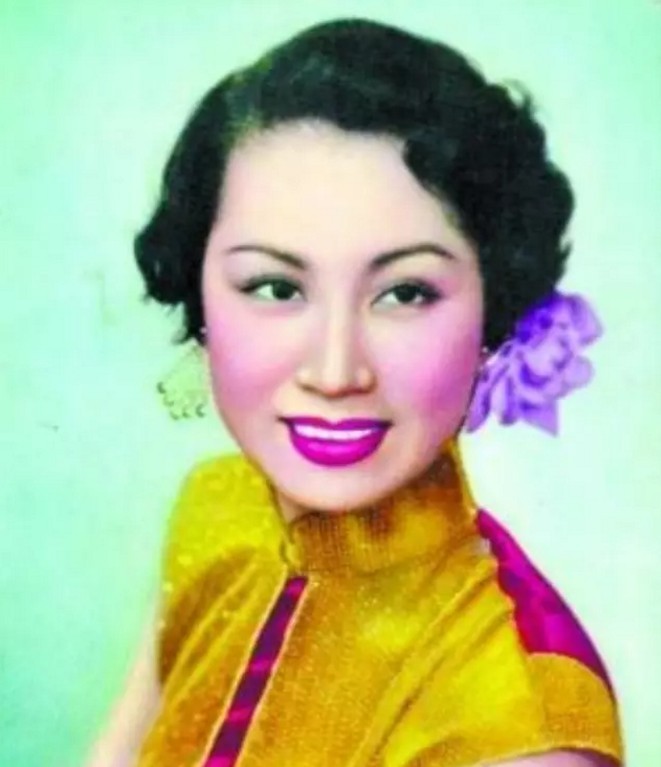 红线女 红线女