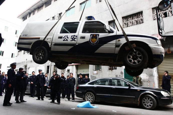 1·13深圳巡逻警车碾死两龄童事件
