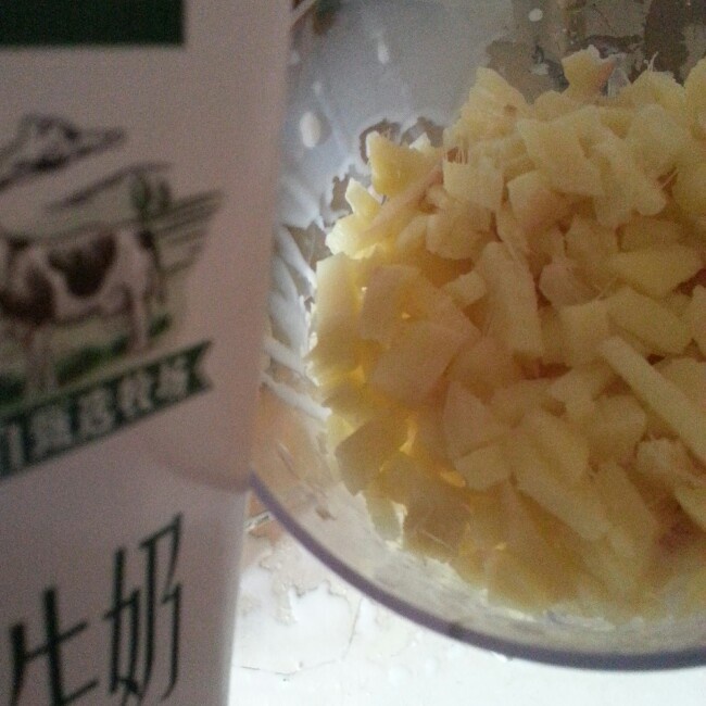 姜味蜂蜜牛奶饮
