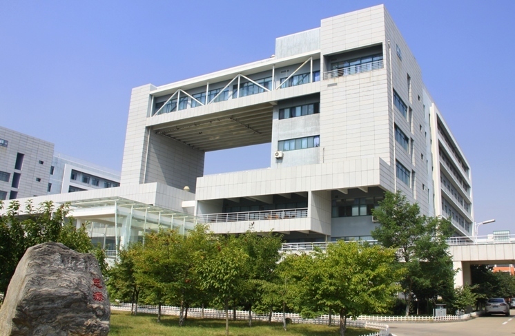 中国石油大学（华东）化学化工学院