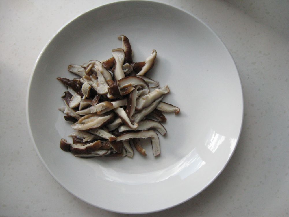 香菇麻辣肉丝