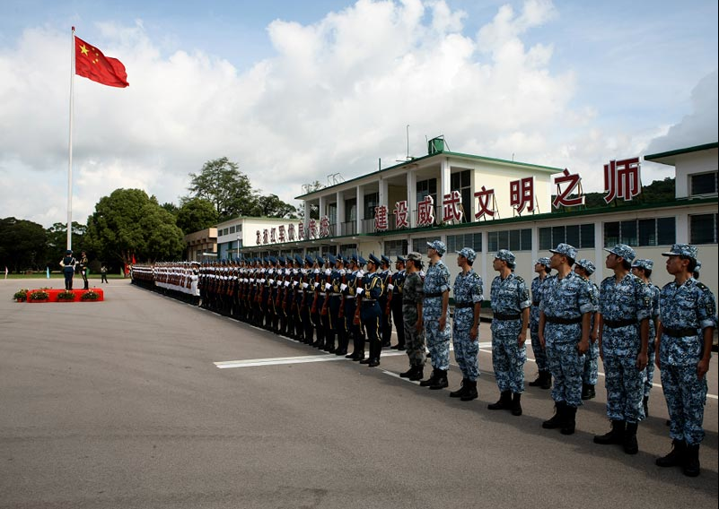 升国旗(图片4) 升国旗(图片4)