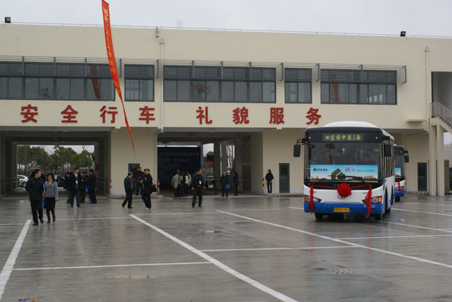 上海临港新城大学共享区交通枢纽站 上海临港新城大学共享区交通枢纽站