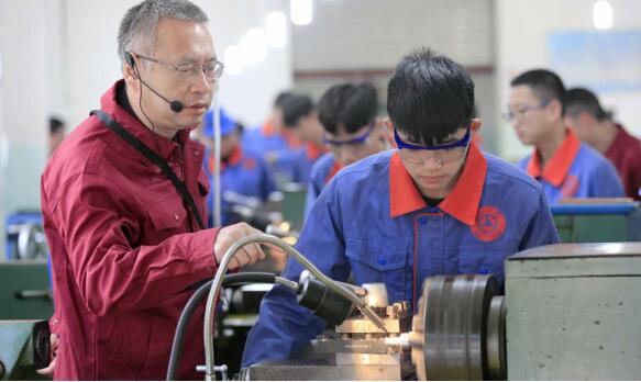 成都汽车职业技术学校 成都汽车职业技术学校