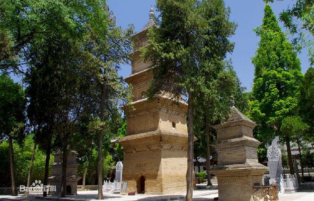 兴教寺塔