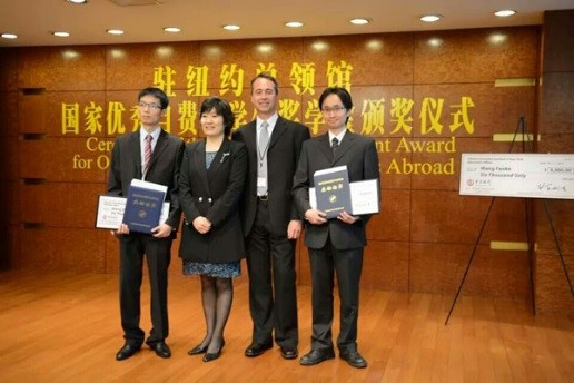 华中科技大学光学与电子信息学院 华中科技大学光学与电子信息学院