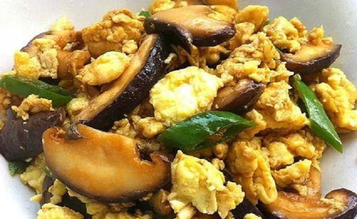 香菇炒鸡蛋