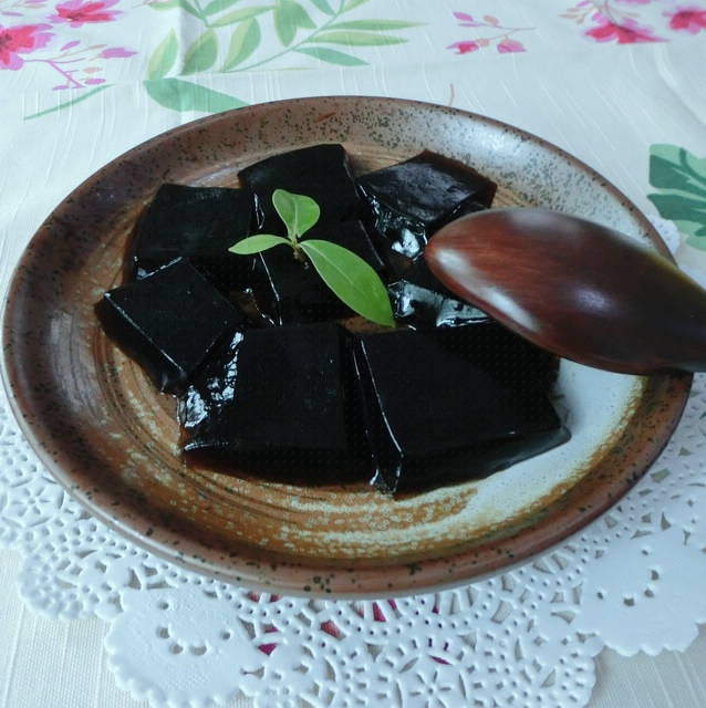 蜂蜜牛奶仙草冻