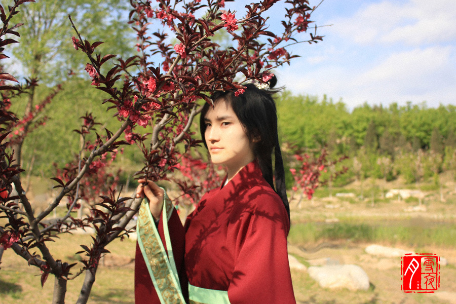 伊颜COS《凤囚凰》花错 伊颜COS《凤囚凰》花错