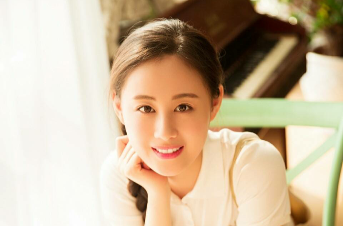 郑嫣然