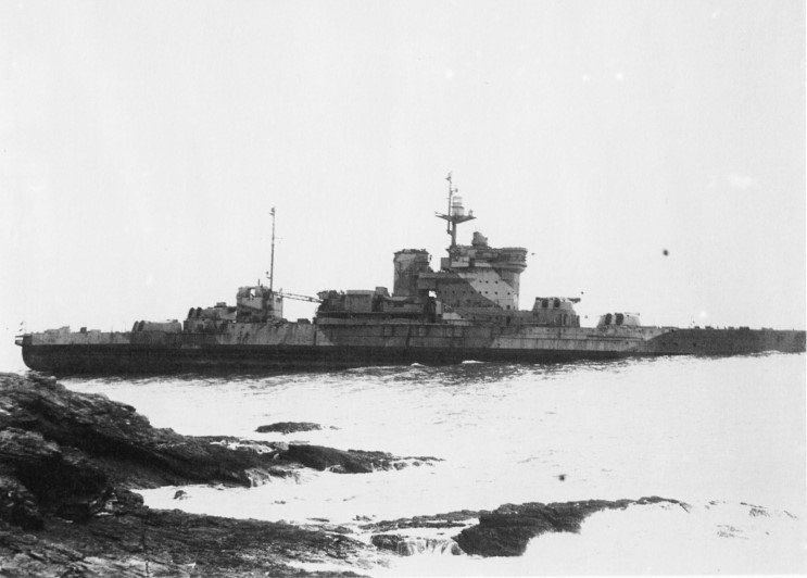 于康沃尔海岸搁浅的厌战号 于康沃尔海岸搁浅的厌战号