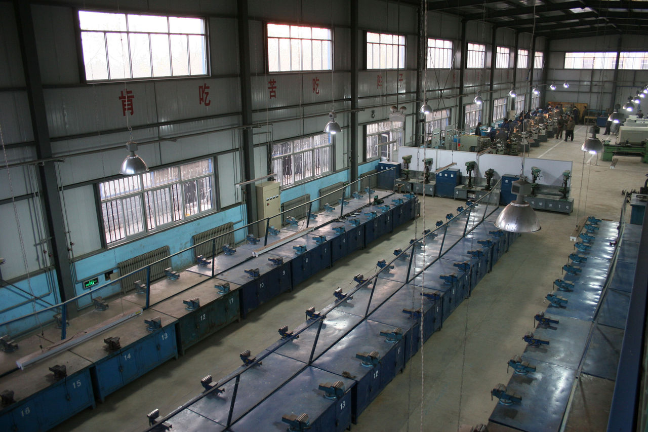 钳工车间 钳工车间