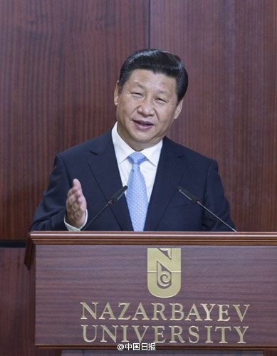 图为习近平在纳扎尔巴耶夫大学做演讲 图为习近平在纳扎尔巴耶夫大学做演讲