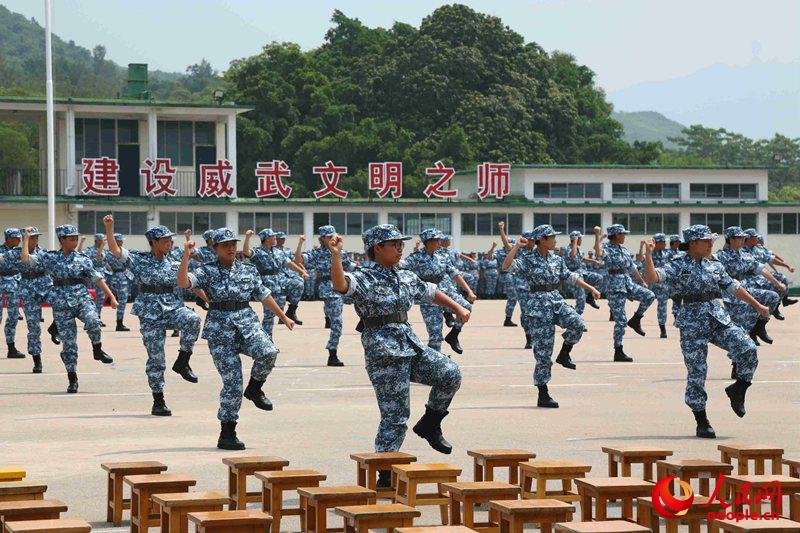 香港青少年军事夏令营 香港青少年军事夏令营