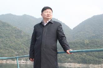 李旭荣图片 李旭荣图片