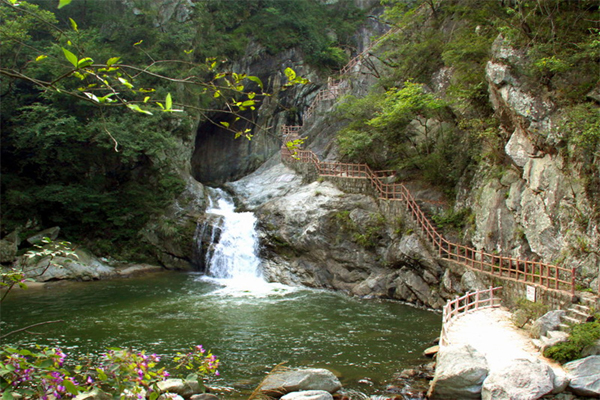 龙潭河谷